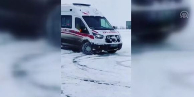 Ambulansla drift atan sürücü görevden uzaklaştırıldı