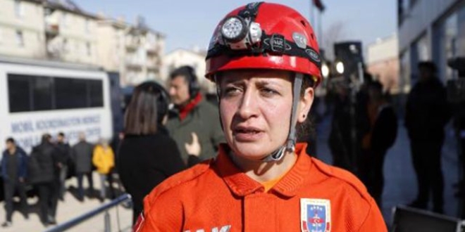 Kadın astsubay, kurtarma çalışmalarını ağlayarak anlattı