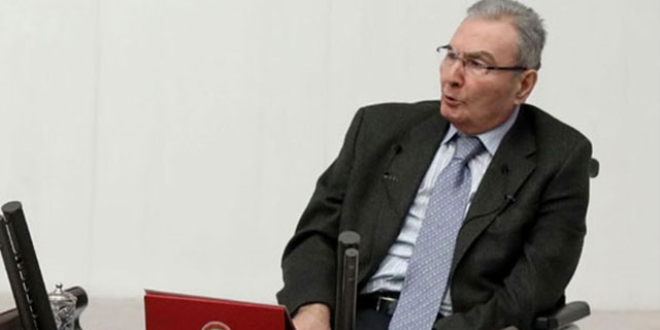 Deniz Baykal'ın hastanede tedavisi sürüyor