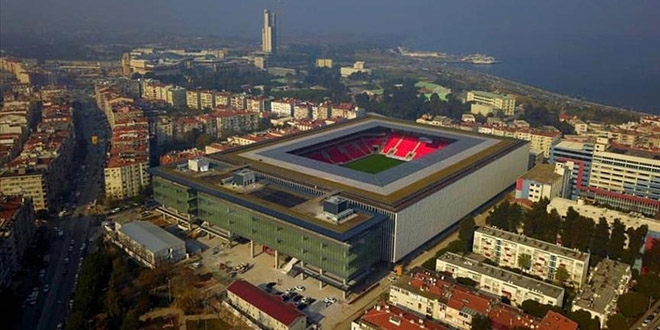 Dünyada bir ilk! Çatıda yürüyüş parkuruna sahip ilk stat