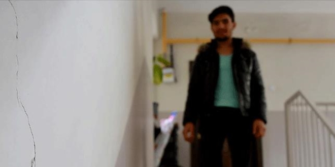 'Kahraman Mahmud'un oturduğu bina da hasar görmüş