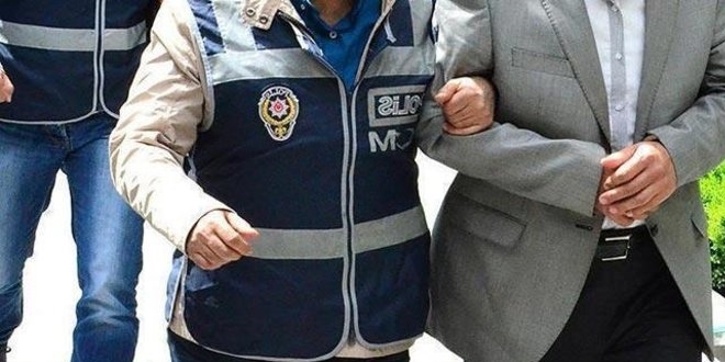 FETÖ şüphelisi eski öğretmen, illegal yolla öğretmenlik yaparken yakalandı