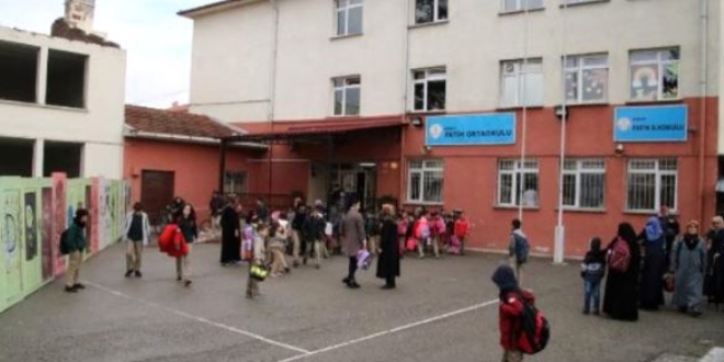 Düzce'de riskli görülen 5 okul yıkılacak