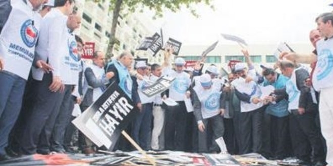 6 bin 327 işçi kovuldu, 350'si sürgünde