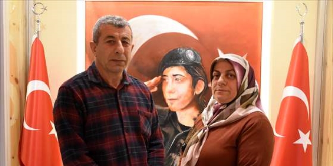 15 Temmuz şehidi komiser yardımcısının ailesi, evini Kızılaya bağışladı