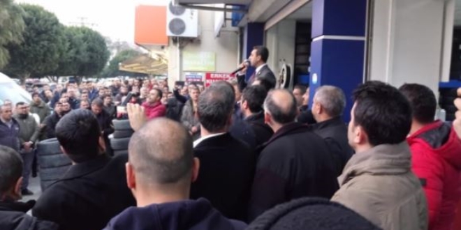 İncirlik Hava Üssü'ndeki işten çıkarma kararı protesto edildi