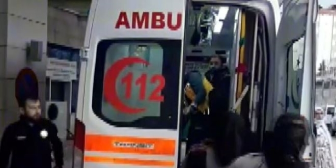 İtfaiye aracının altında kalan çocuk ağır yaralandı