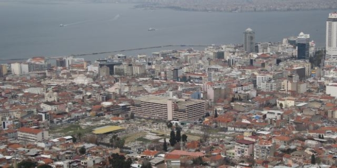 'İzmir'den 13 aktif fay geçiyor' dedi ve uyardı!
