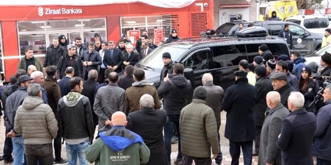 Kılıçdaroğlu, açıklama yaptığı sırada deprem oldu