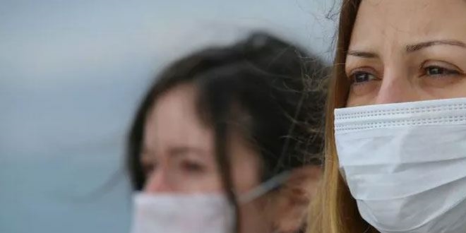Koronavirs salgn sonras Trkiye'de maske stoklar tkeniyor