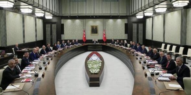Teknokrat bakanların neredeyse tamamı değişecek