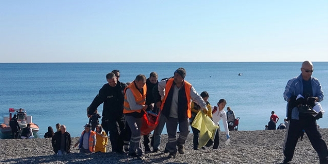 Boulma tehlikesi geiren kiiyi deniz polisi kurtard