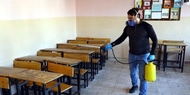 Kırklareli'de okul ve camiler dezenfekte edildi
