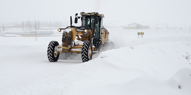 Kars'ta hava s�cakl��� s�f�r�n alt�nda 22 dereceye d��t�