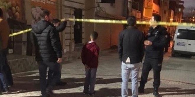 İzmir'de vahşet: Hamile kadın ve oğlu evlerinde ölü bulundu