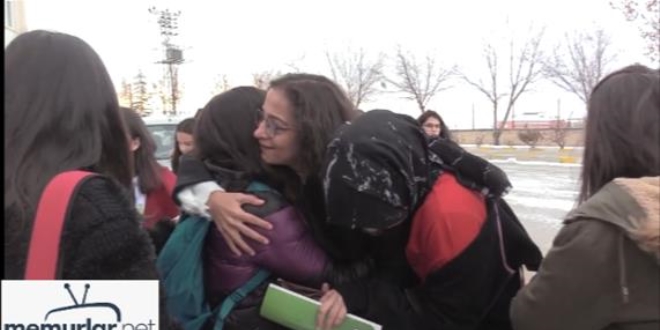 Protez bacakla 'ilk adım' atan öğretmen öğrencilerine kavuştu