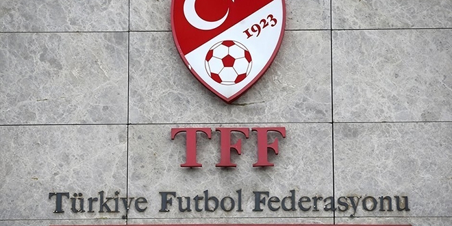 Kulüplerin Oyuncu Listeleri açıklandı... Yıldız isimler liste dışı kaldı