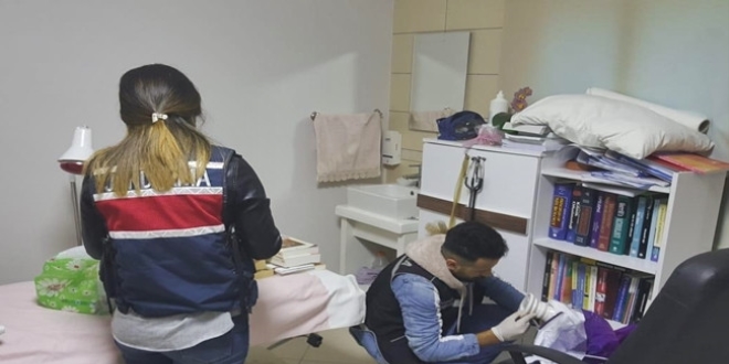 5 ilde 'renkli re�eteli' ila� operasyonu: 12 g�zalt�