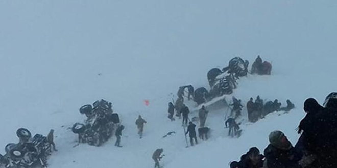 Van'da ikinci çığ faciası: 8 ölü