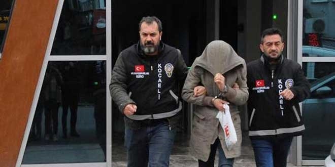 Babas�n� �ld�rd�, al��veri� yaparken yakaland�