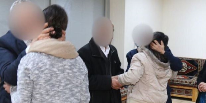 Siirt'te polisin iknası sonucu 2 terörist teslim oldu