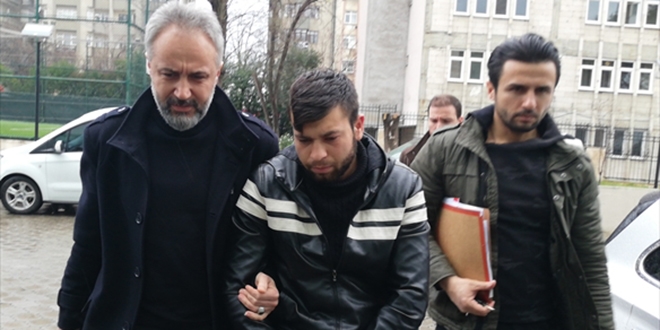 Gasp için annesini sopa ile yaraladı, hastanede ziyaret ederken yakalandı
