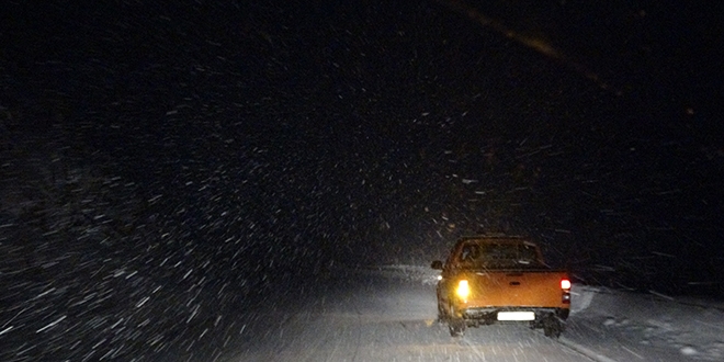 ��� b�lgesinde yo�un kar ya����