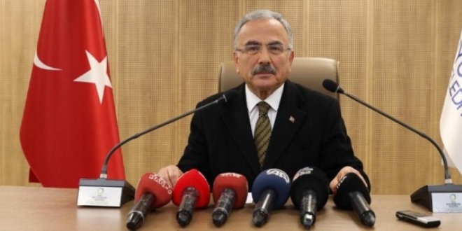 Erdoğan'ın, 'daha yıkılmadı mı?' dediği bina için açıklama