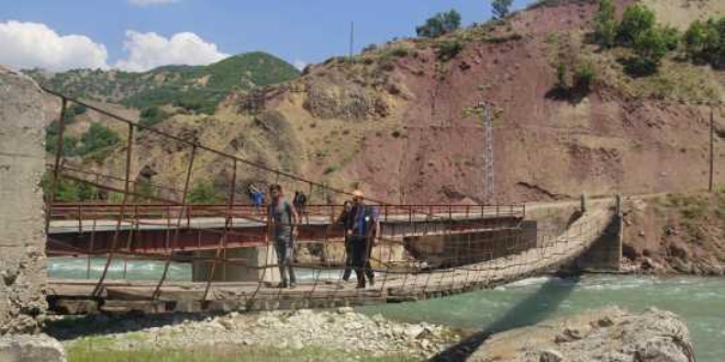 Munzur Çayı'na düşen gencin ölümüyle şoför ve yardımcısına hapis