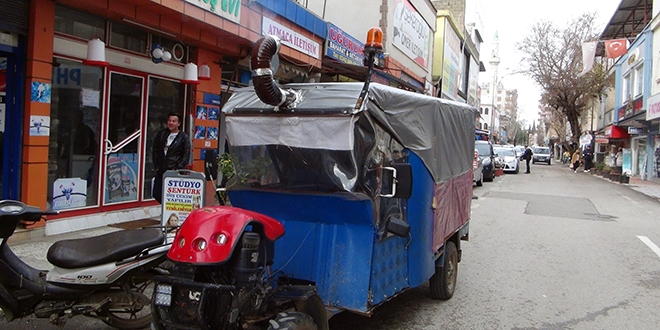 Bu motoru görenler dönüp bir daha bakıyor
