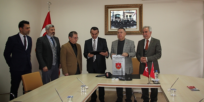 TSK'ya ba��� yapan okula bronz madalya