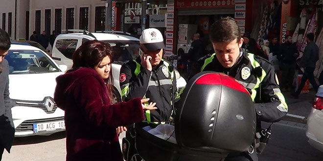 Ceza yazan polise kızdı: Seninle çok pis uğraşacağım