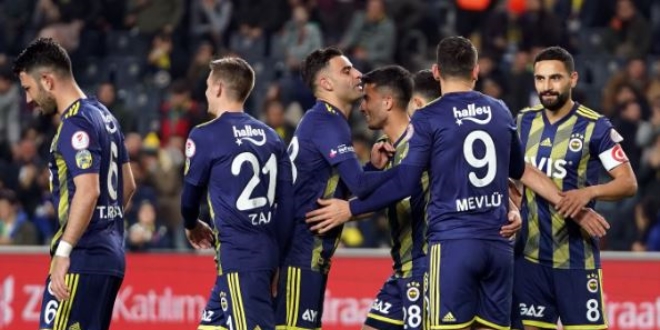 Fenerbahçe kupada yarı finalde
