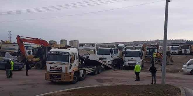 Uşak Belediyesi'nin araçlarına haciz konuldu