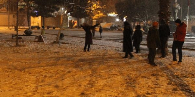 Mardin Kızıltepe 6 yıl aradan sonra beyaza büründü