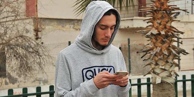 Apple'dan aldığı ödülü depremzedelere bağışladı
