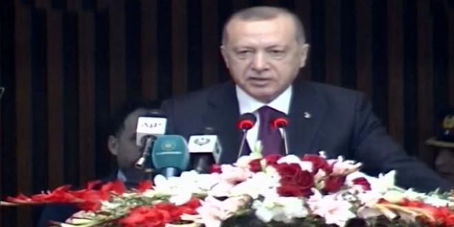 Erdoğan: Sizi sevmeyeceğiz de kimi seveceğiz?