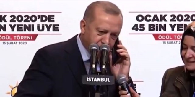 Erdoğan parti üyesi ile görüştü, kahkaha tufanı koptu