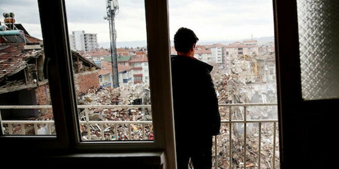 Vatandaşı korktu: 220 liraya evlerini garantiye alıyor