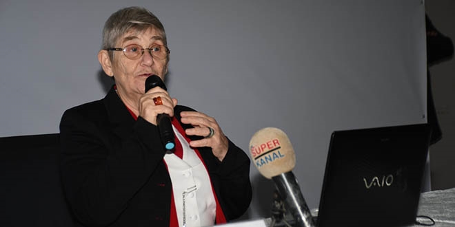 Canan Karatay: Korona virüsüne karşı aşı yapamazsınız