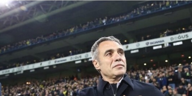 Ersun Yanal oyuncularıyla vedalaştı: Hakkınızı helal edin