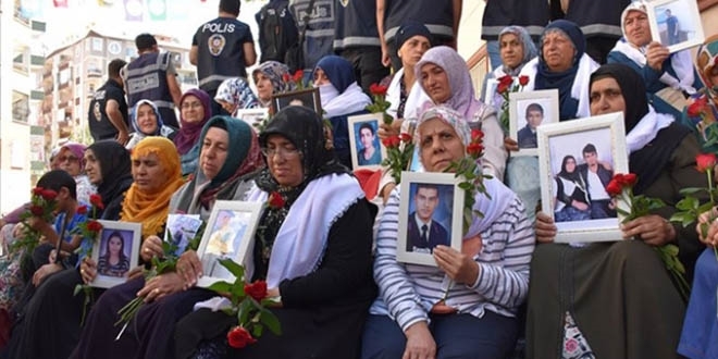HDP nnde eylem yapan bir aile iin daha mutlu son