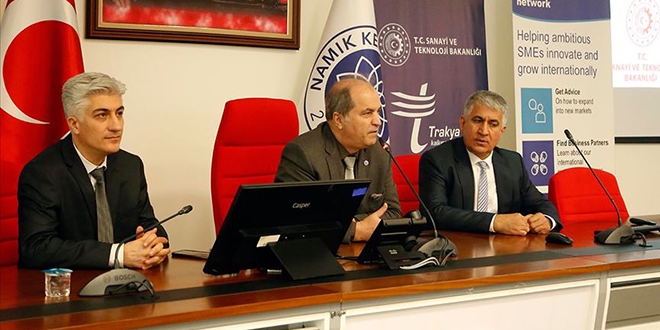 Akademisyenler fabrikalarda 'akıl hocalığı' yapacak