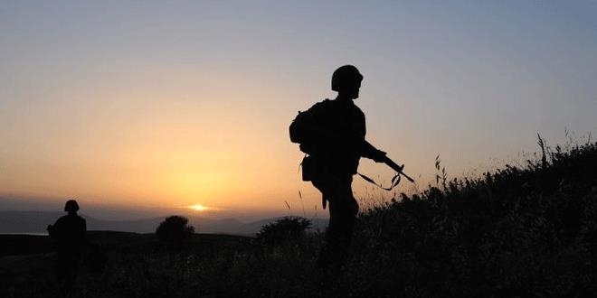3 PKK/YPG'li terörist hudut karakoluna teslim oldu