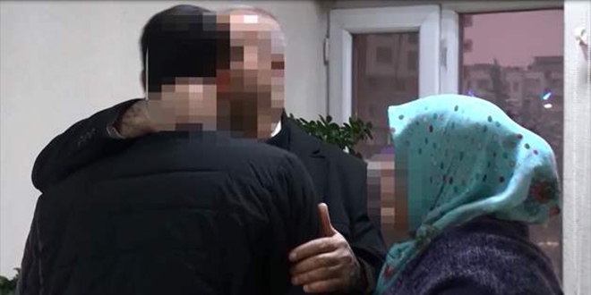 Diyarbakr annelerinin eyleminden etkilenerek teslim olan terrist ailesiyle bulutu