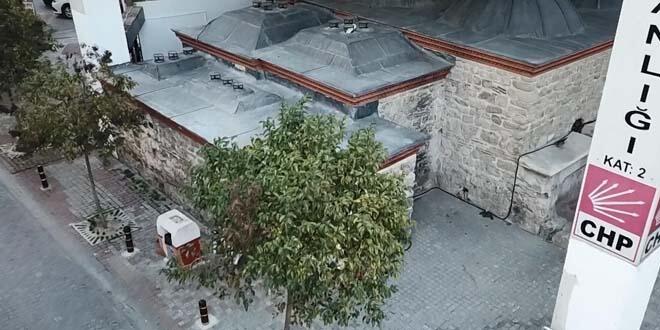 Altı tarihi hamam üstü iş merkezi