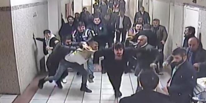 Bakırköy Adliyesi'nde avukata darp