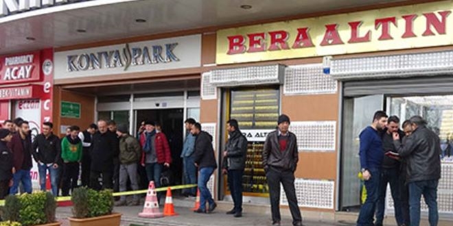 Gelin arabasıyla gelip pompalı ile kuyumcu soydular