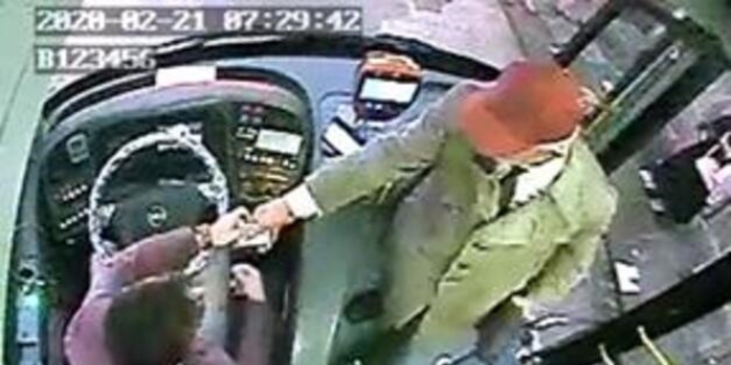 Başkasının kartıyla otobüse bindi, yaptığıyla 'pes' dedirtti!