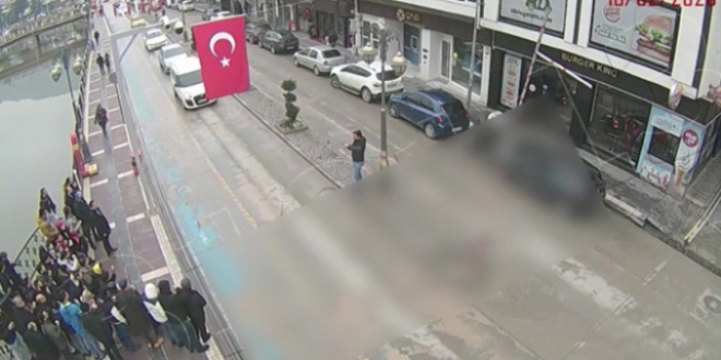 Polisten ilginç anons: Bir, iki, üç gülümseyin çekiyorum